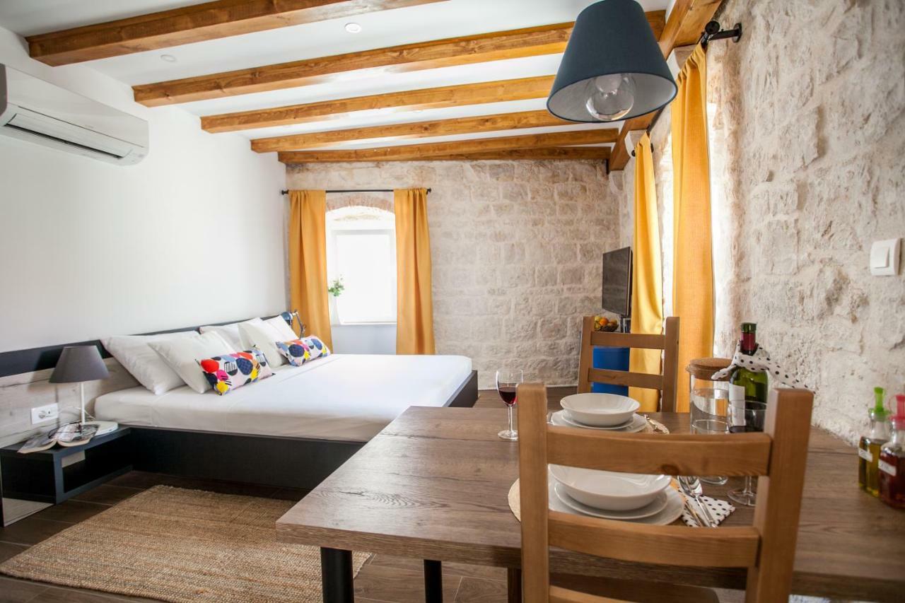 Villa Lucia Trogir Eksteriør billede