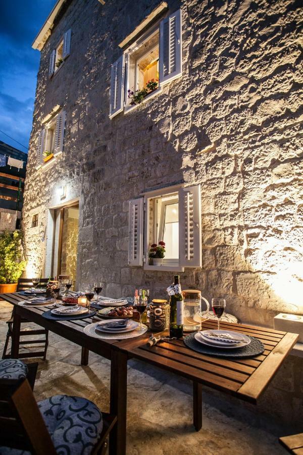 Villa Lucia Trogir Eksteriør billede